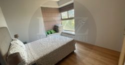 Appartement lumineux meublé à louer en longue durée avec doubles terrasses