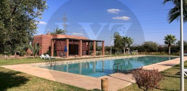 Coquette Villa à vendre meublée Route de Fès piscine collective